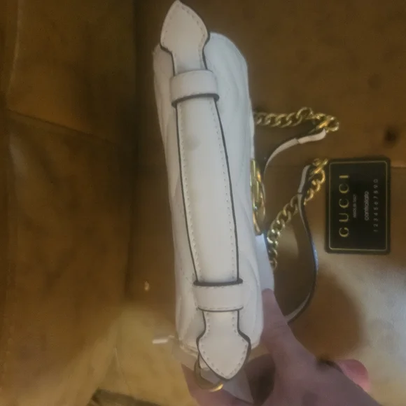 Gucci White GG Marmont Quilted Shoulder Bag - Picture 2 of 14